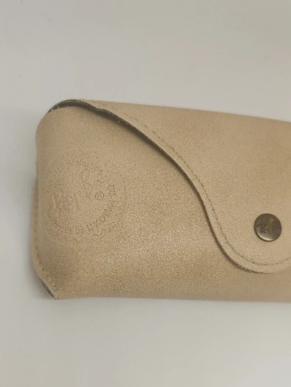 Ray-Ban Leather Sunglasses Case - Beige